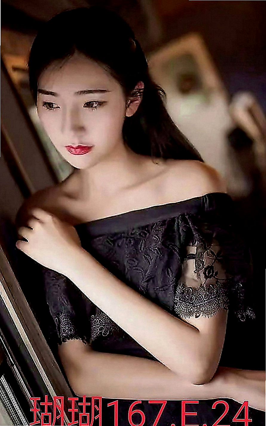 龍崎伴遊：語彤 |淫蕩人妻|168cm|42kg|E罩杯|20歲|妖嬈的身姿 床上的不段挑逗 讓你流連忘返  【落差不大 喜歡的千萬千萬千萬不要錯過】