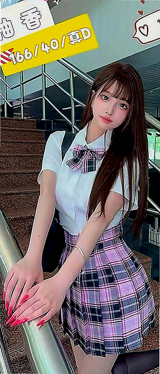 六龜按摩外送：雪蓮 |幼教老師|170cm|50kg|E罩杯|19歲|粉嫩小騷穴汁多滑潤，大肉棒抽插有力   樣貌: 淫眼幼齒粉嫩嫩, 眼神好誘惑
