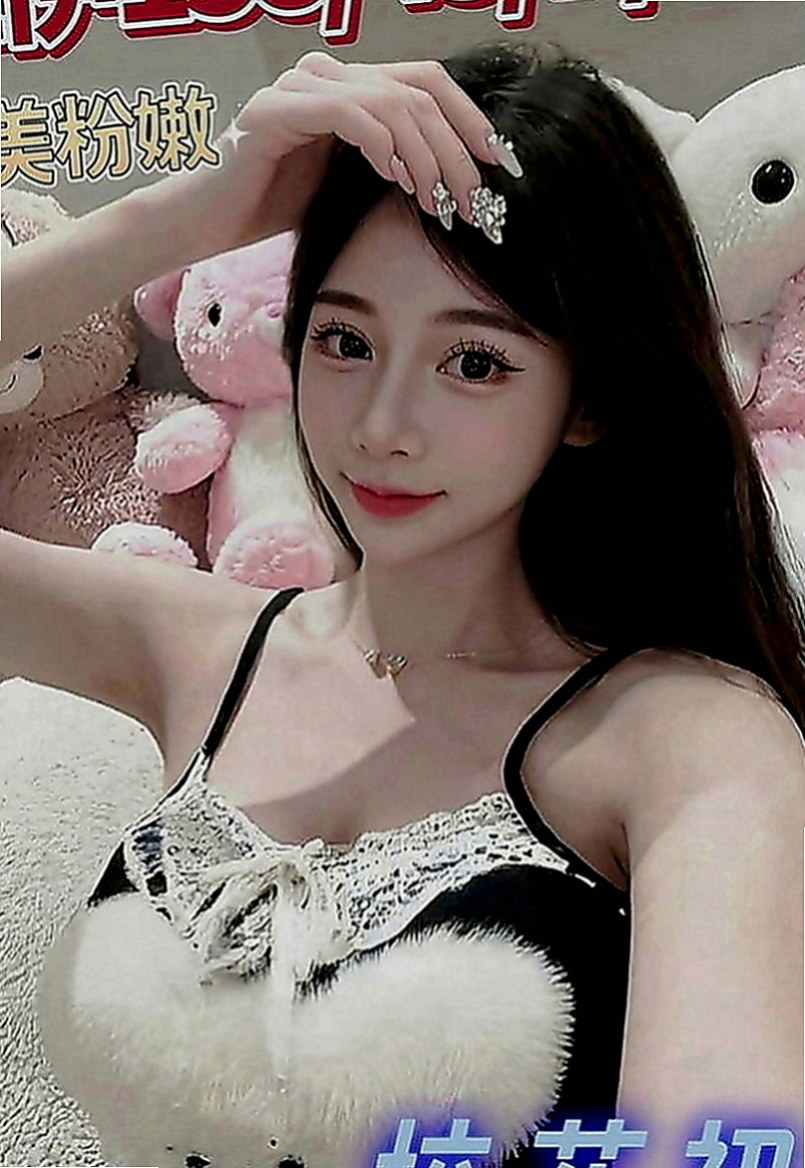 左外送服務：小甜心 |波霸秘書|169cm|51kg|D罩杯|21歲|粉嫩一線鮑 有沒有哥哥想要一親芳澤的   妹妹身體敏感超多水的 一摸私處就氾濫