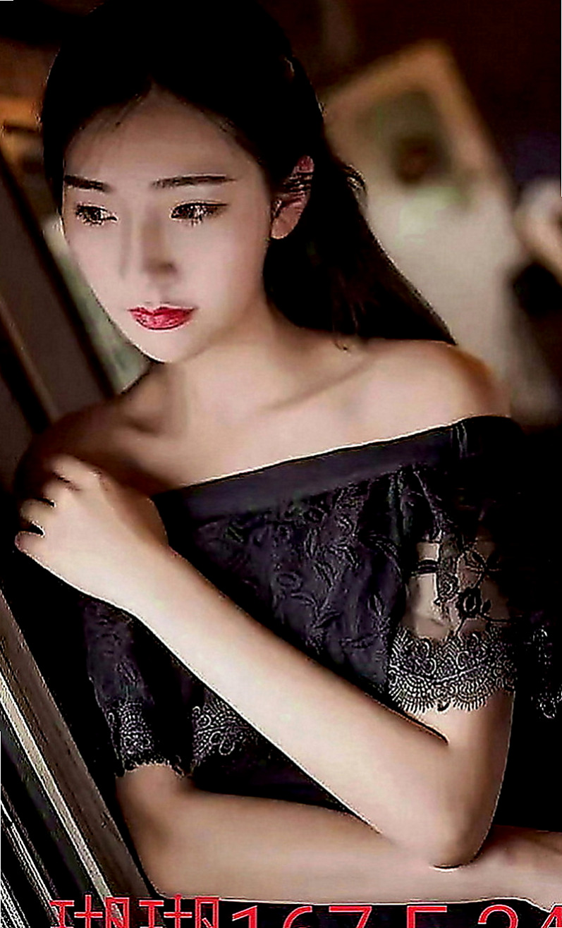 龍崎伴遊：語彤 |淫蕩人妻|168cm|42kg|E罩杯|20歲|妖嬈的身姿 床上的不段挑逗 讓你流連忘返  【落差不大 喜歡的千萬千萬千萬不要錯過】
