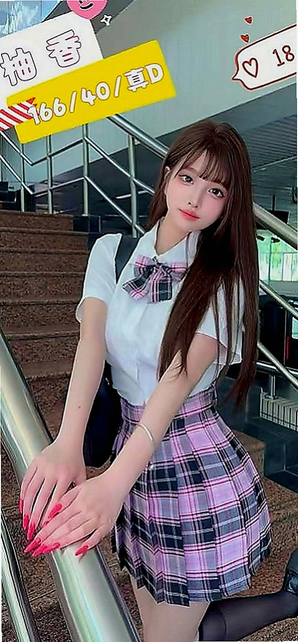 六龜按摩外送：雪蓮 |幼教老師|170cm|50kg|E罩杯|19歲|粉嫩小騷穴汁多滑潤，大肉棒抽插有力   樣貌: 淫眼幼齒粉嫩嫩, 眼神好誘惑