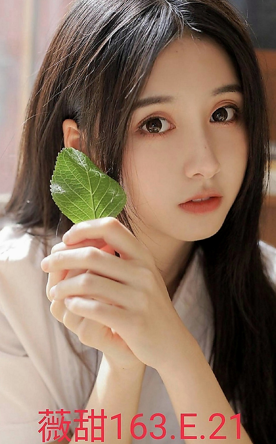 善化外叫小姐：惠熙 |情趣店店長|168cm|50kg|C罩杯|21歲|朋友就推薦過來了 短期兼職幾天   小蜜腿夾緊你的身體在你身上來回抖動