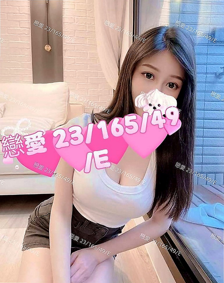彰投按摩全套：小暢 |航空空姐|167cm|55kg|C罩杯|21歲|身材比例好皮膚白皙 乳頭環視粉紅色的唷   可親嘴，LG看感覺、聲音嬌滴滴的.....